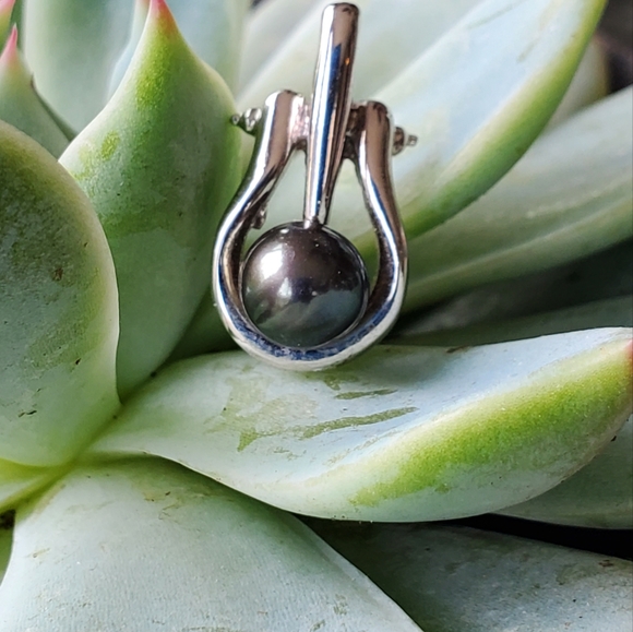 Three separate Necklace Pendants - Picture 3 of 7